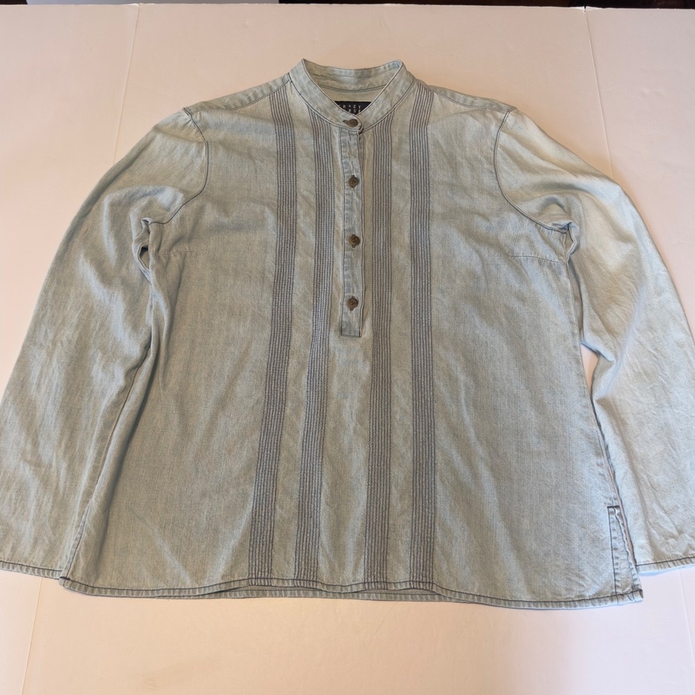 Crazy Horse Light Wash Denim Pintuck Mandarin Collar Popover Blouse Medium‎